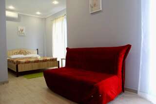 Гостевой дом Black Sea Guesthouse Сухум Улучшенный двухместный номер с 1 кроватью-7